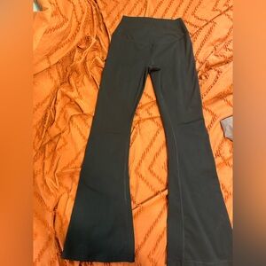 Crossover flare leggings small